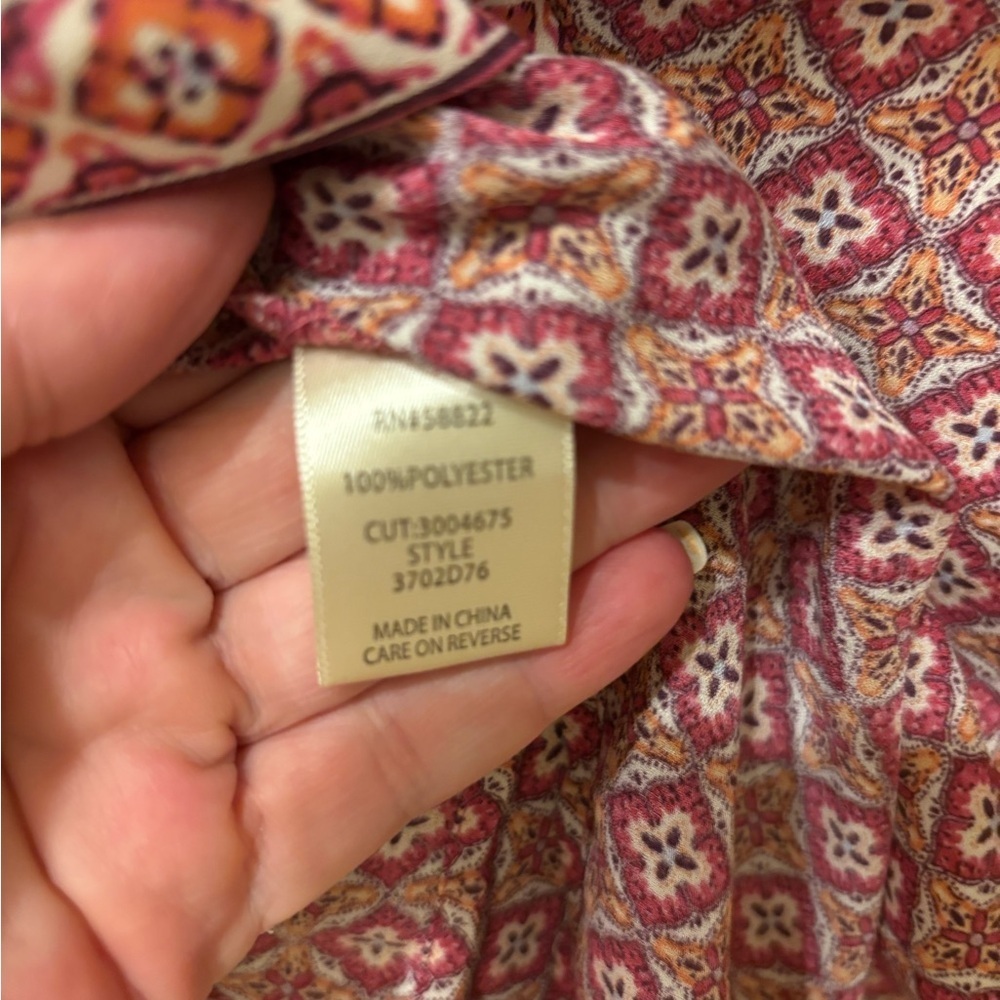 Max Studio Pink Patterned Short-Sleeve Button Down Shirt Size S - Picture 6 of 6